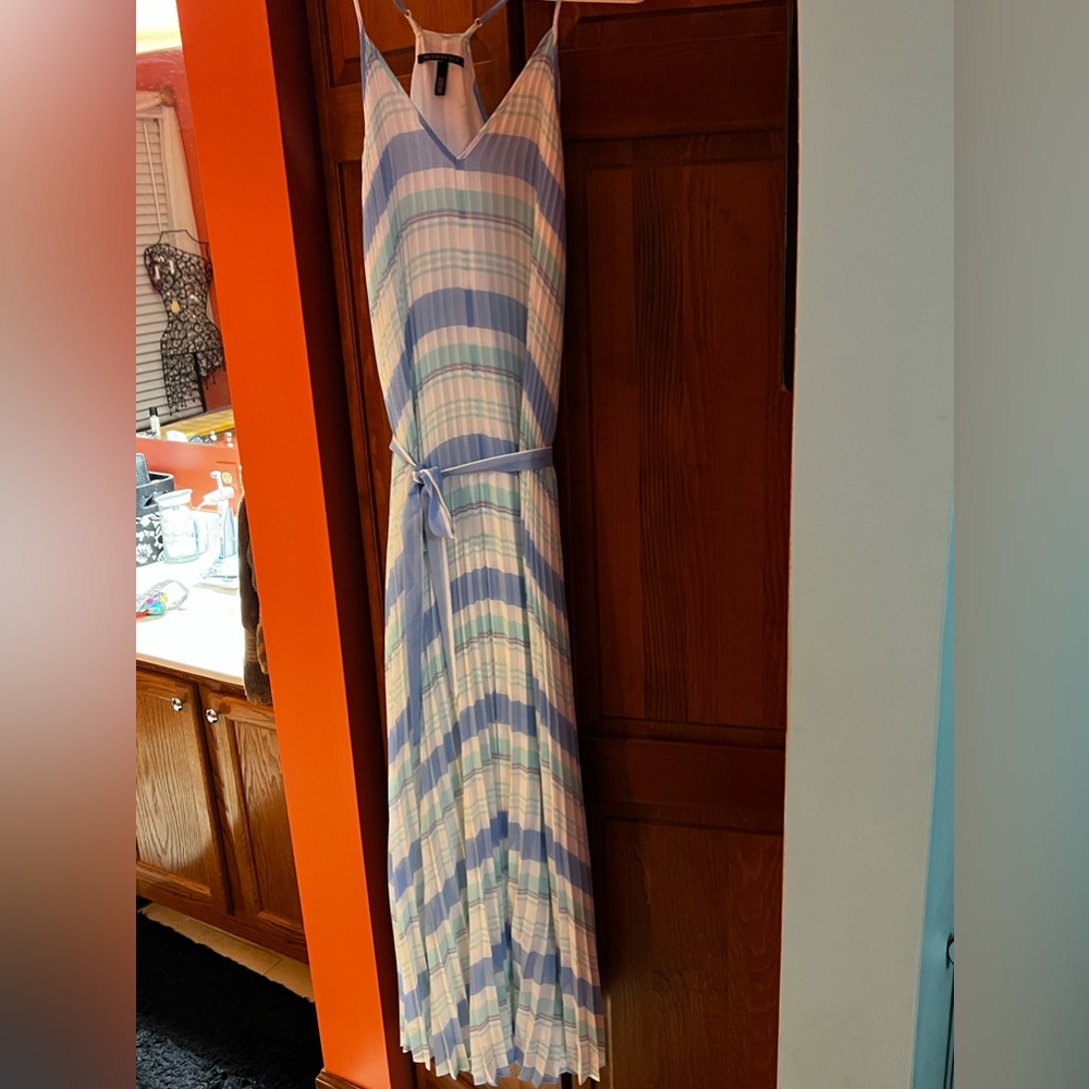 Victoria’s Secret like new maxi dress SMALL
